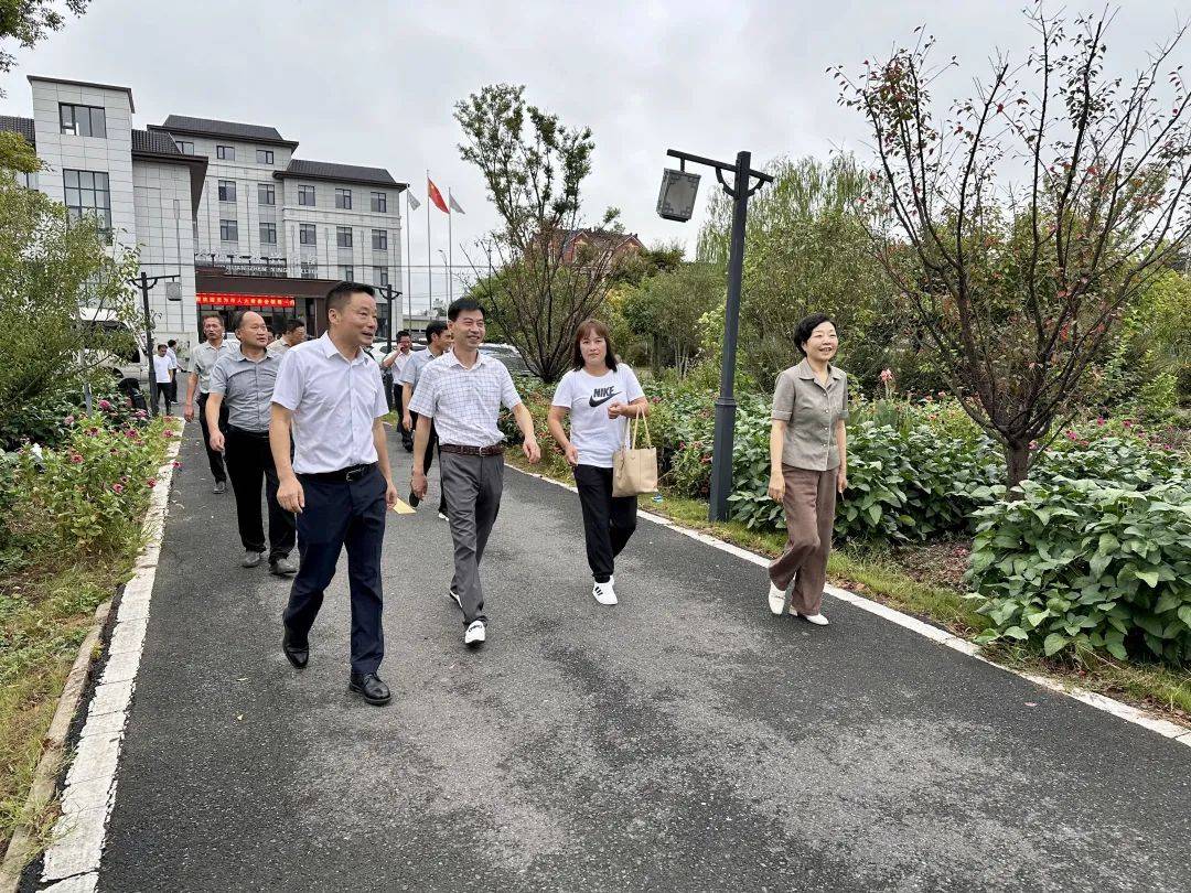 搭建交流平台 展现代表风采