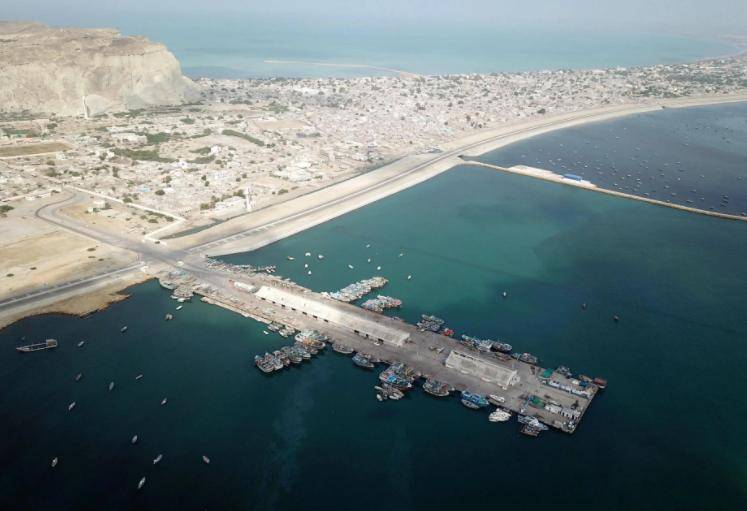 巴基斯坦总理出访中国前夕，豪爽打款1000亿卢比，中企迎来合作大扩展